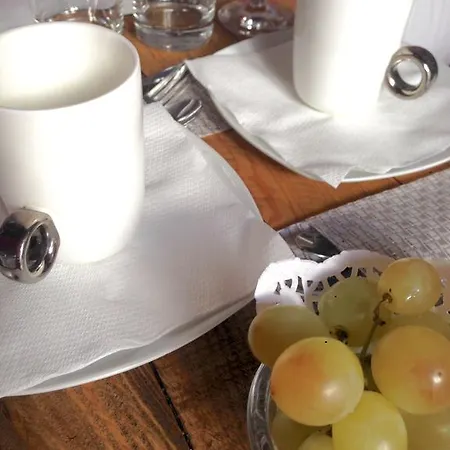 Tribeca Boutique Couette-café Marbellac