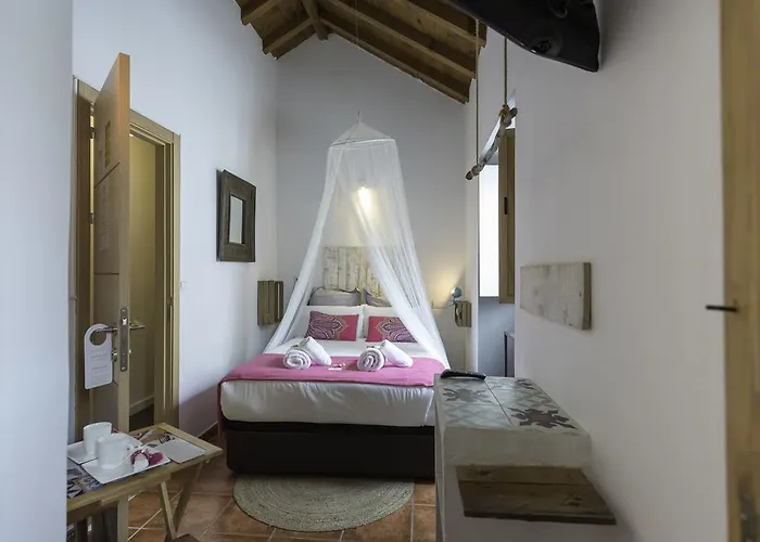 Tribeca Boutique Марбелья